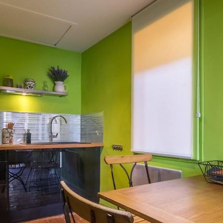 شقة Anis Furnished Flat آيكس أومبروفينس المظهر الخارجي الصورة