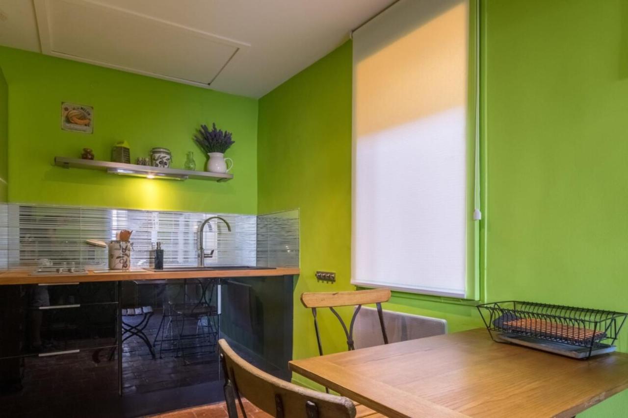 شقة Anis Furnished Flat آيكس أومبروفينس المظهر الخارجي الصورة