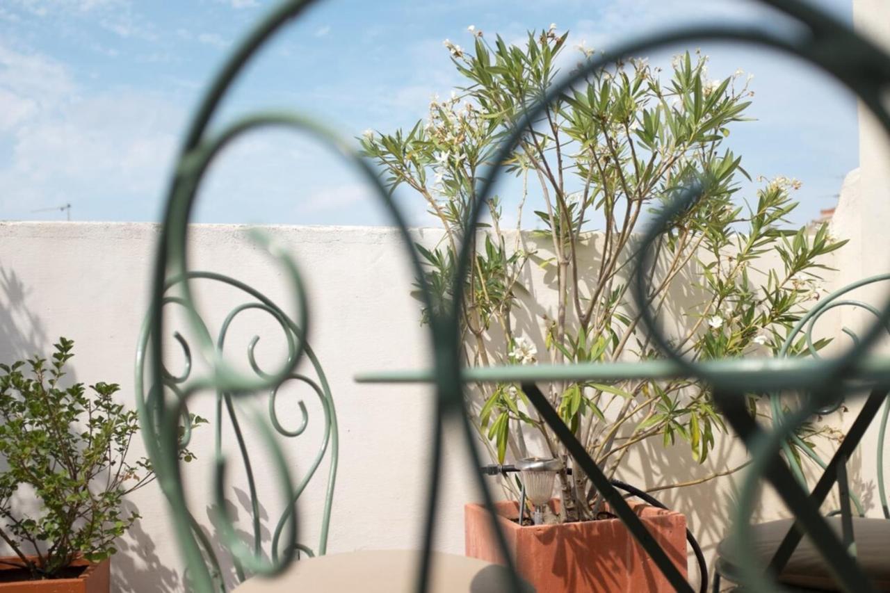 شقة Anis Furnished Flat آيكس أومبروفينس المظهر الخارجي الصورة