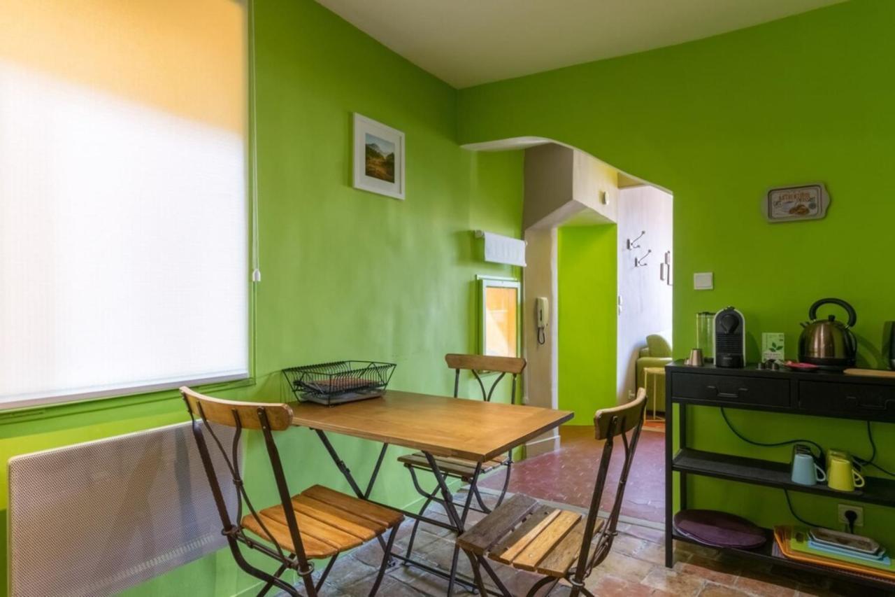 شقة Anis Furnished Flat آيكس أومبروفينس المظهر الخارجي الصورة