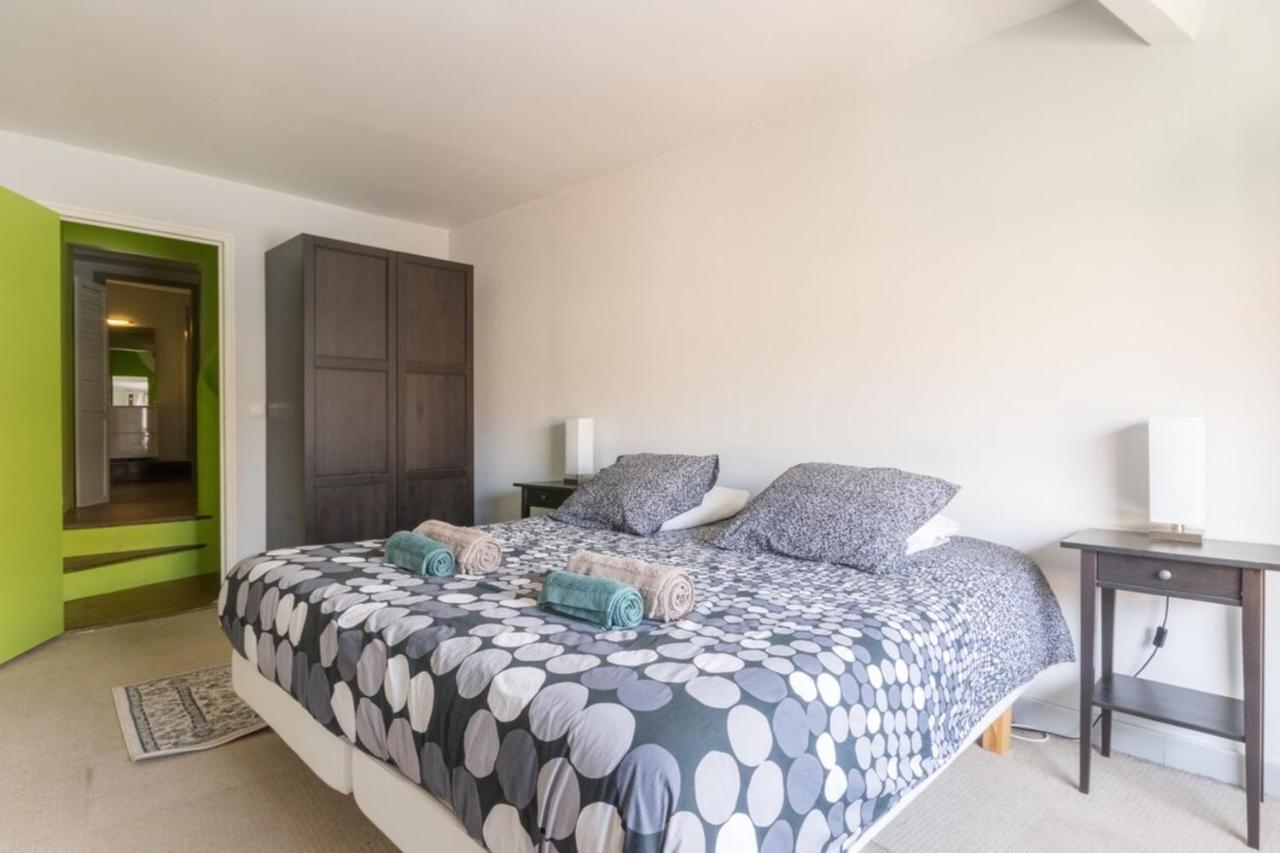 شقة Anis Furnished Flat آيكس أومبروفينس المظهر الخارجي الصورة