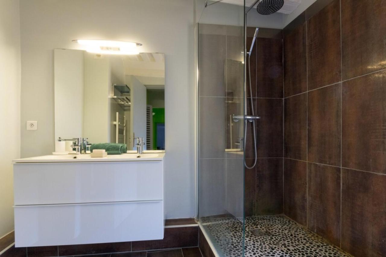 شقة Anis Furnished Flat آيكس أومبروفينس المظهر الخارجي الصورة