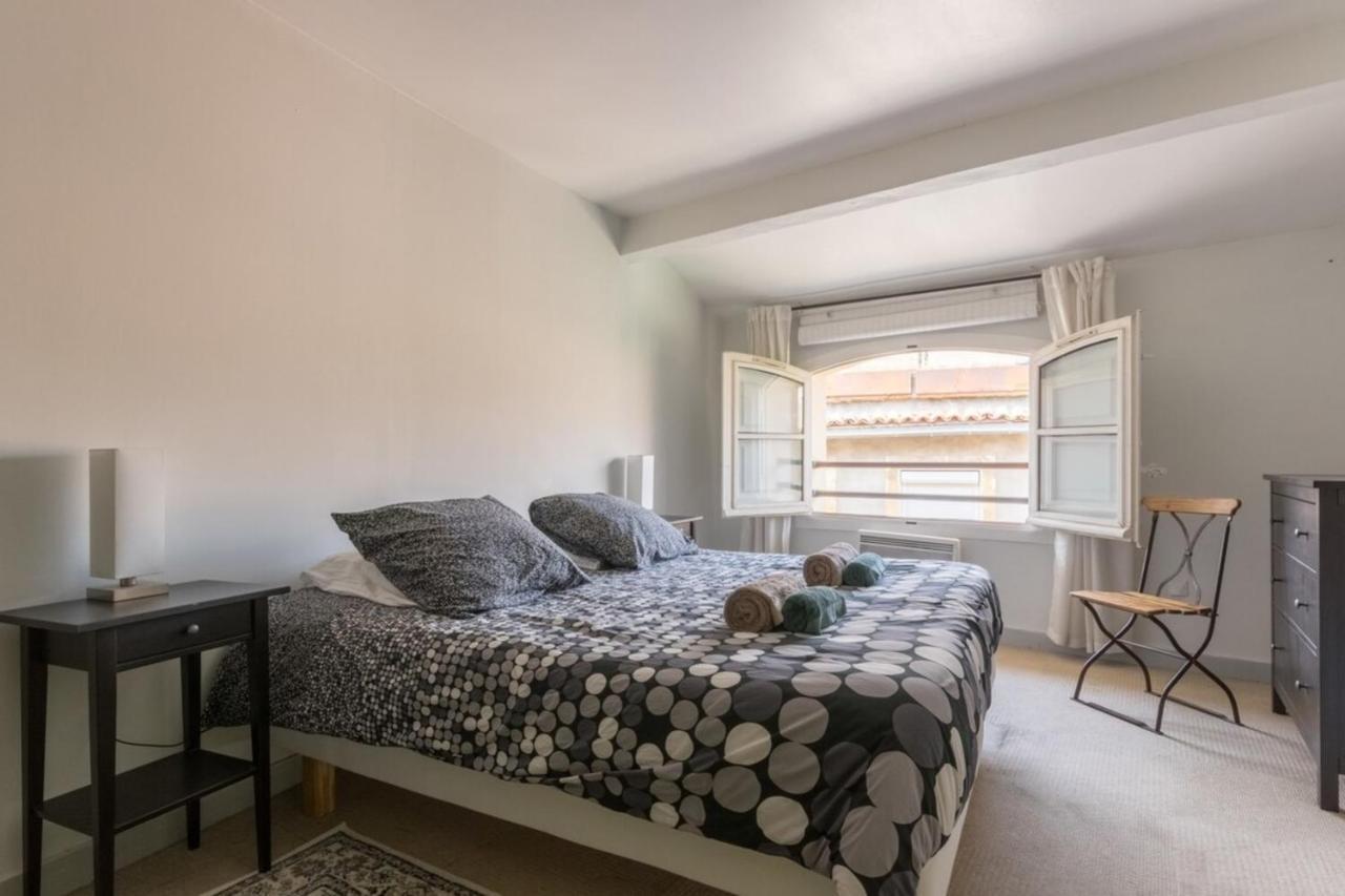 شقة Anis Furnished Flat آيكس أومبروفينس المظهر الخارجي الصورة